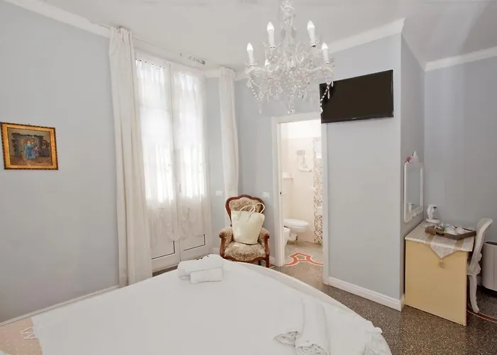 Elisir Bed and Breakfast Αλμπένγκα
