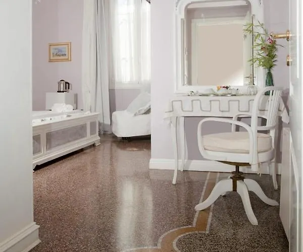 Bed and Breakfast Elisir Αλμπένγκα