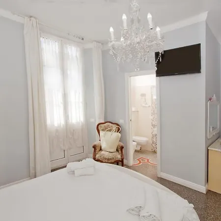 Elisir Bed and Breakfast Αλμπένγκα